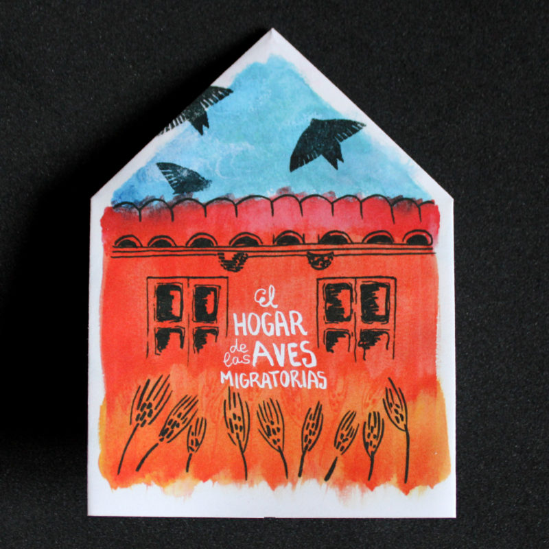 Ilustración desplegable presentada en plegado cartográfico que sirve además de packaging para 3 aves de papel.